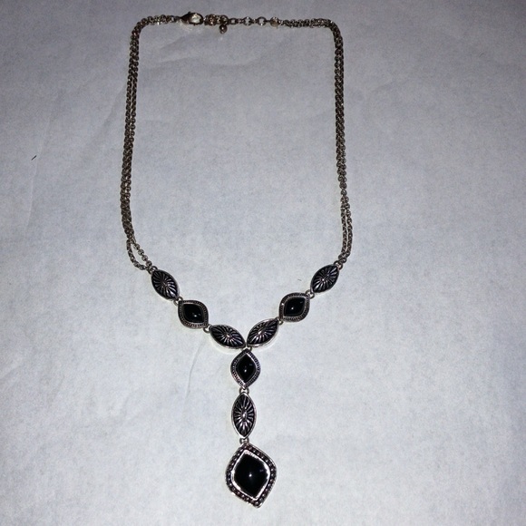 Black and Silver Necklaces - Lot of 3 - not real silver - Picture 6 of 12